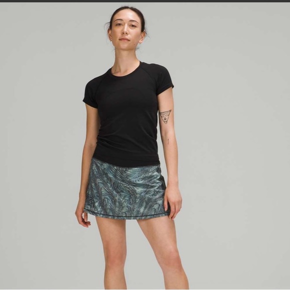 lululemon athletica Pants - Lululemon Pace Rival Skirt (Tall) size 4 women’s green black